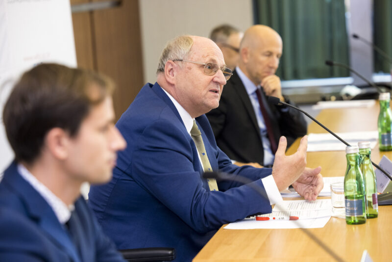Zähe Konjunktur nach kräftigem Rebound