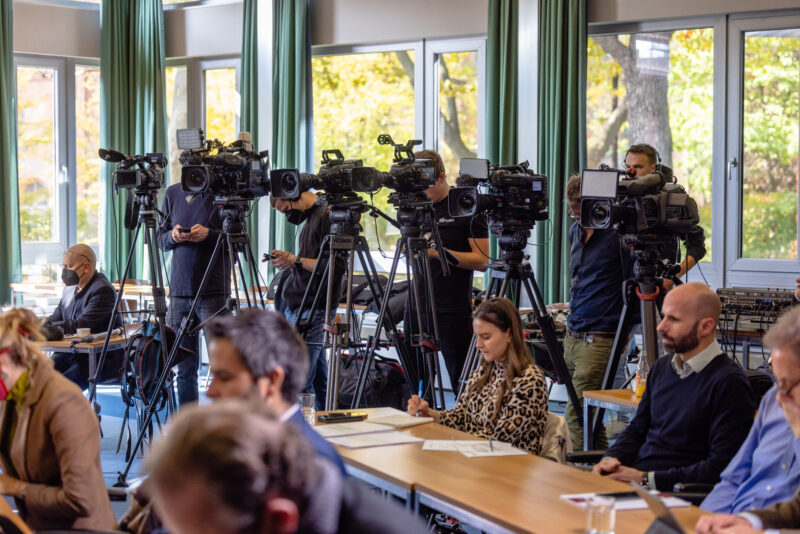 Hier geht es zum Livestream: Konjunkturprognosen für 2022 bis 2024