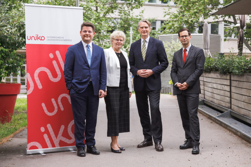 Universitäre Finanzierung und Ausgaben im internationalen Vergleich