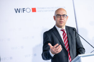 Headwinds Keep Austria's Economy Close to Stagnation in 2024