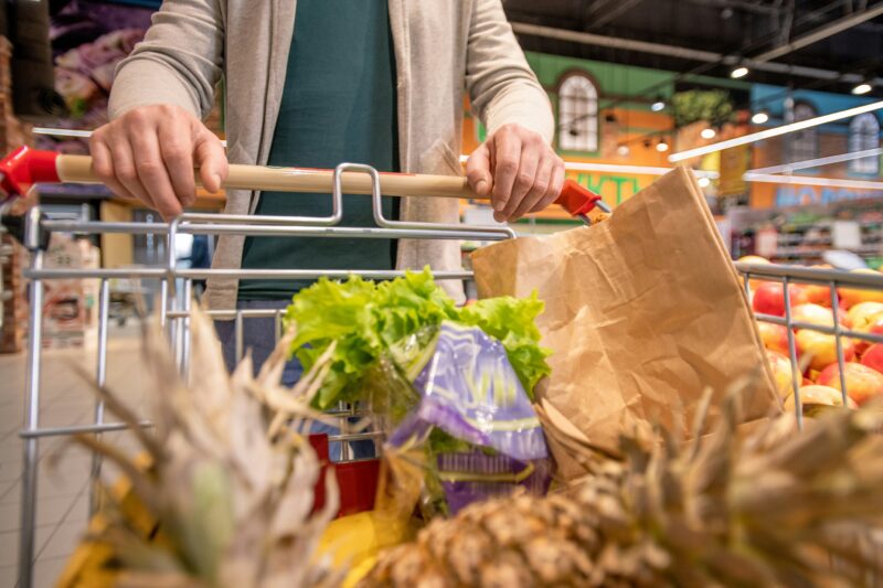 Konjunktur verläuft schleppend, Inflation steigt