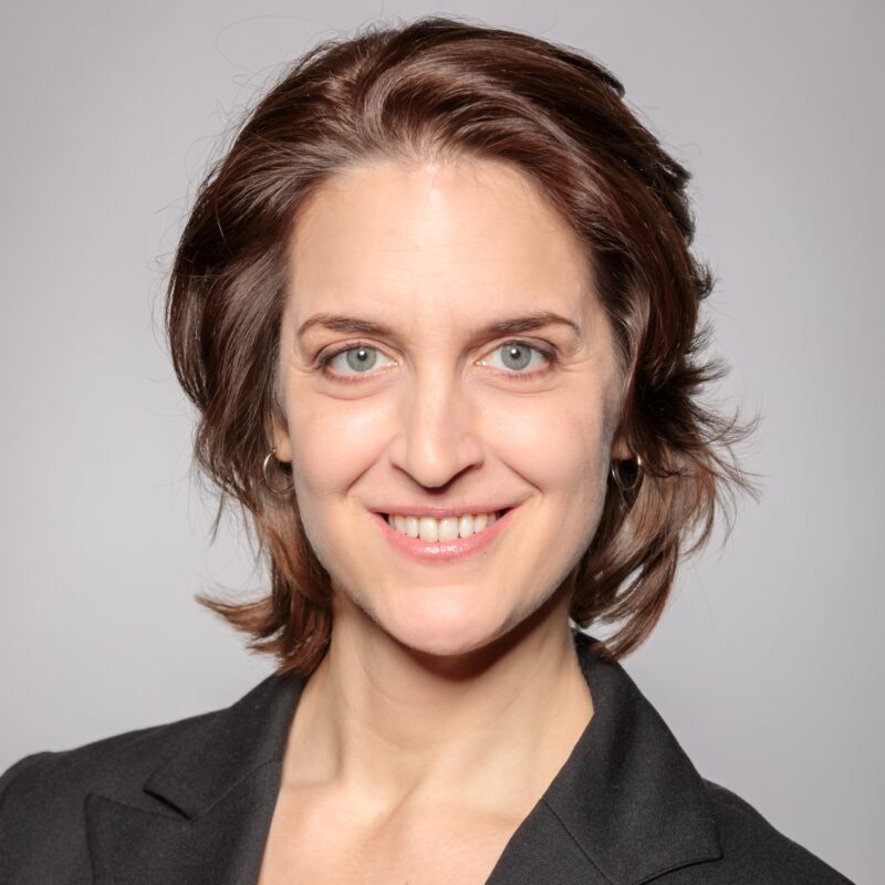 Mag. Dr. Silvia Rocha-Akis