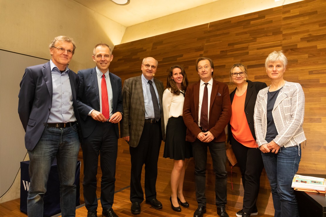Wilfried Altzinger, Michael Lang, Christoph Badelt, Alyssa Schneebaum, Michael Förster, Karin Heitzmann, Ulrike Schneider (© Vienna University of Economics and Business)